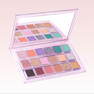 GORGEOUS HUDA BEAUTY BIG PALETTE WITH SO MANY COLORS 💖 SPARKLE SHINE ✨